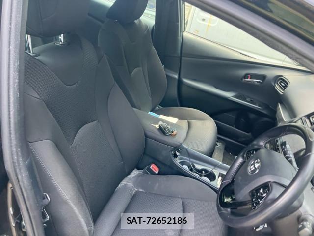 Toyota PRIUS 2020-04 8246388-19