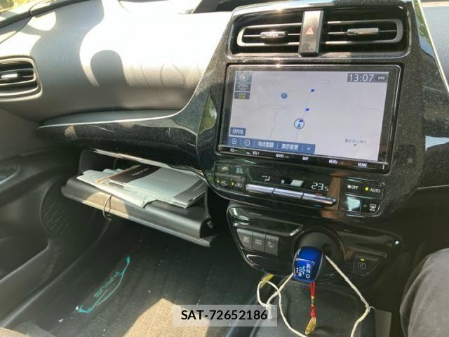 Toyota PRIUS 2020-04 8246388-25