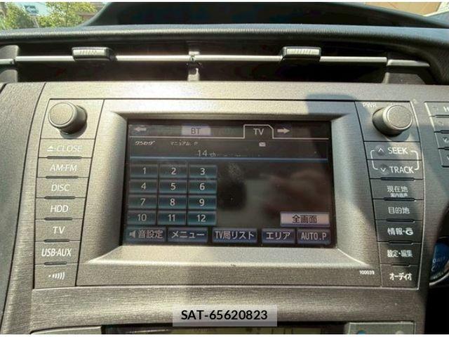 Toyota PRIUS 2015-03 8246398-15