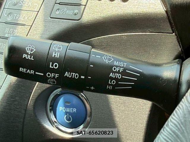 Toyota PRIUS 2015-03 8246398-22