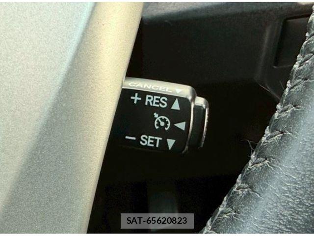 Toyota PRIUS 2015-03 8246398-24