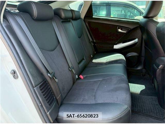 Toyota PRIUS 2015-03 8246398-7