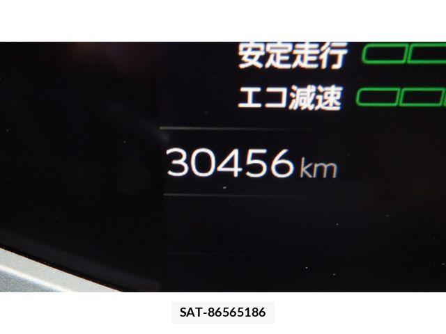 Toyota PRIUS 2023-11 8246373-15
