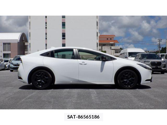 Toyota PRIUS 2023-11 8246373-6
