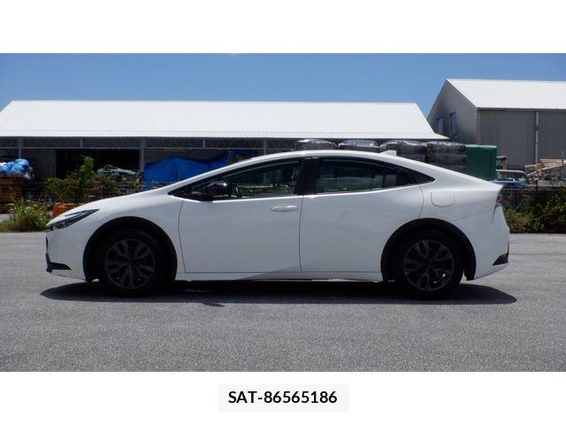 Toyota PRIUS 2023-11 8246373-8