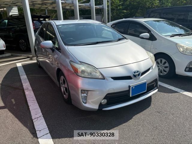 Toyota PRIUS 2012-08 8246403-0