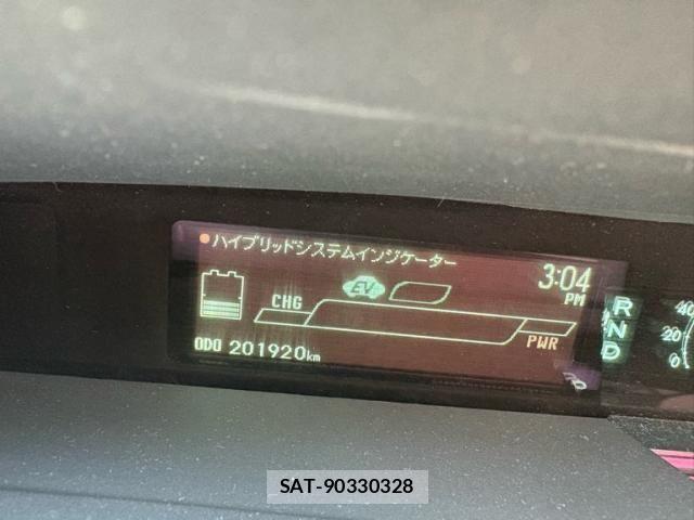 Toyota PRIUS 2012-08 8246403-18