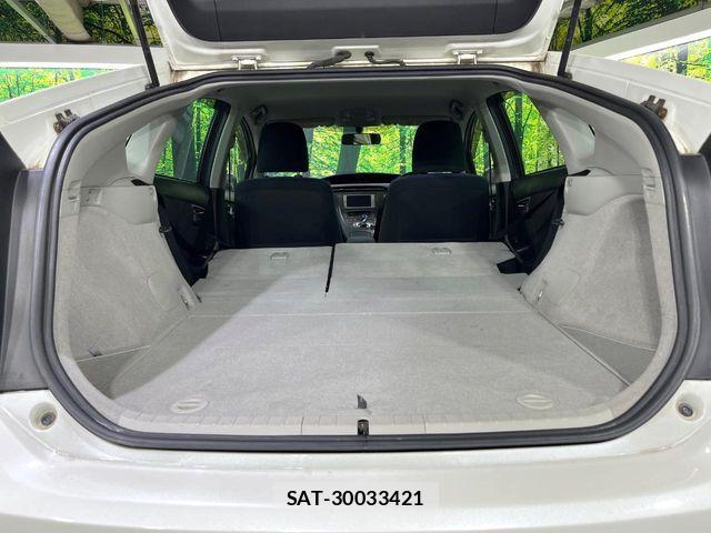 Toyota PRIUS 2013-01 8246396-9