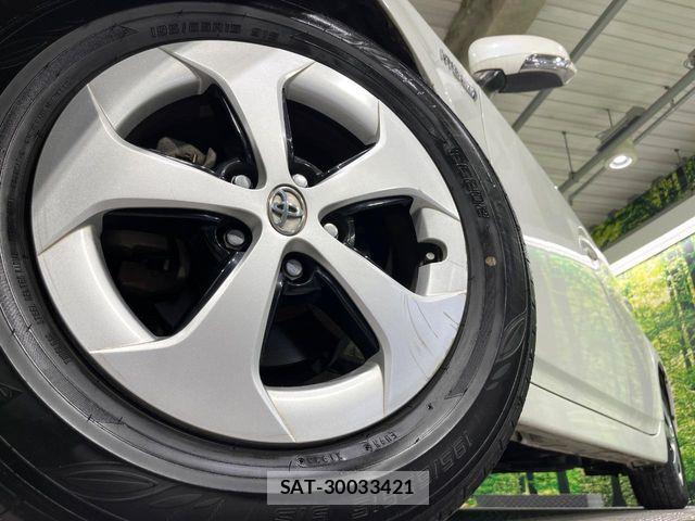 Toyota PRIUS 2013-01 8246396-12