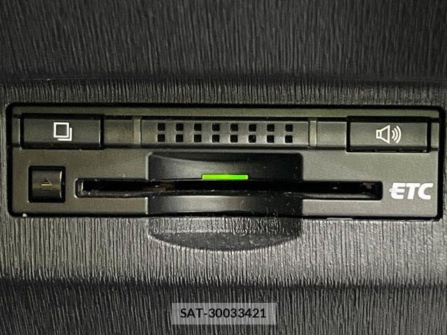 Toyota PRIUS 2013-01 8246396-3