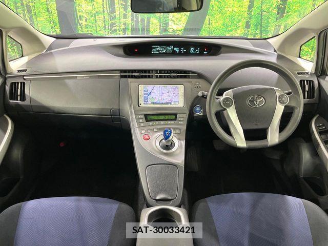 Toyota PRIUS 2013-01 8246396-4