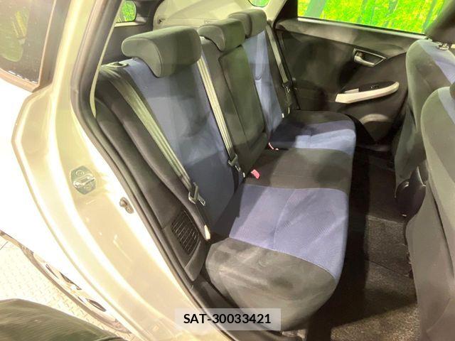 Toyota PRIUS 2013-01 8246396-8