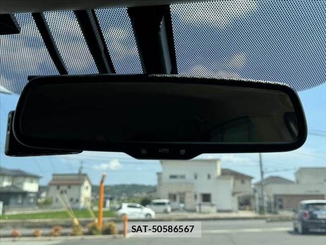 Toyota PRIUS 2014-02 8246389-20