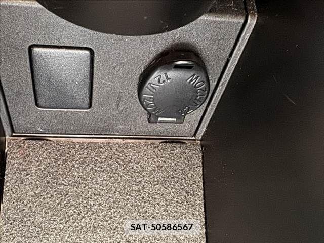 Toyota PRIUS 2014-02 8246389-28