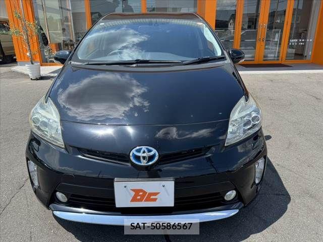 Toyota PRIUS 2014-02 8246389-8