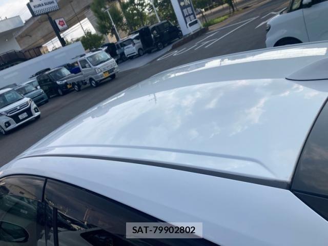 Toyota PRIUS 2017-08 8246391-4