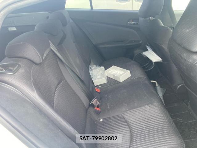 Toyota PRIUS 2017-08 8246391-7