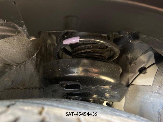 Toyota PRIUS 2025-07 8246360-19