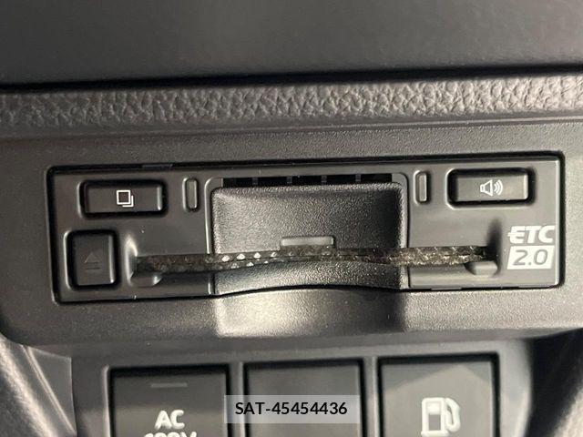 Toyota PRIUS 2025-07 8246360-6
