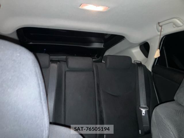 Toyota PRIUS 2014-01 8246412-12