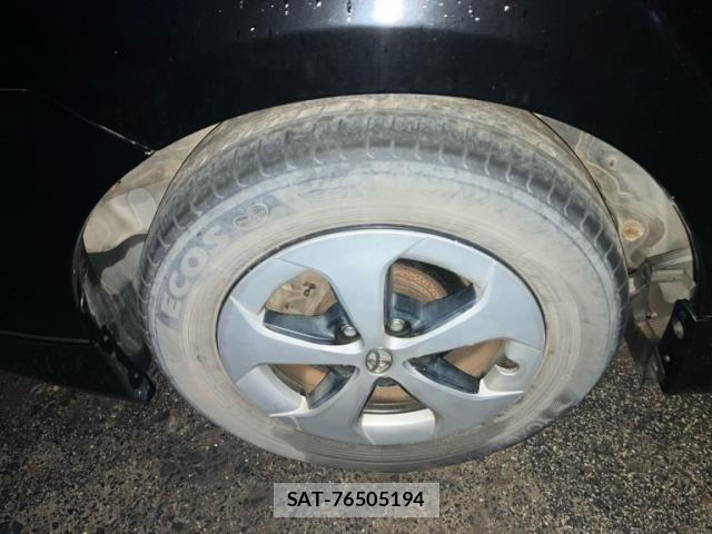 Toyota PRIUS 2014-01 8246412-5