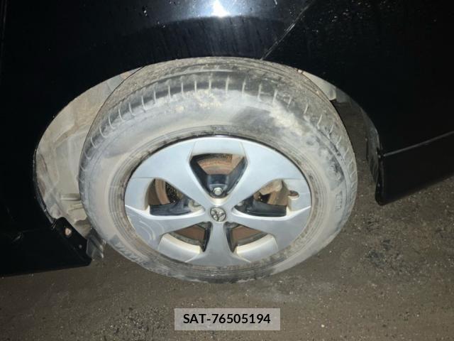 Toyota PRIUS 2014-01 8246412-6