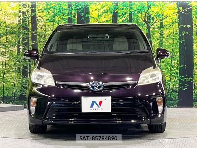 Toyota PRIUS 2012-08 8246395-13