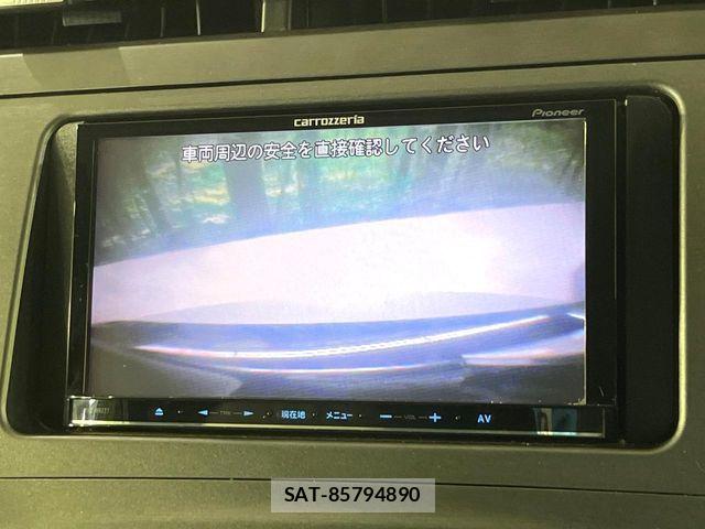 Toyota PRIUS 2012-08 8246395-2
