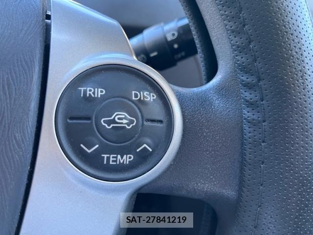 Toyota PRIUS 2010-09 8246405-13