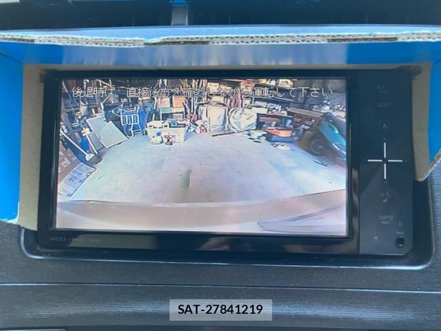 Toyota PRIUS 2010-09 8246405-16