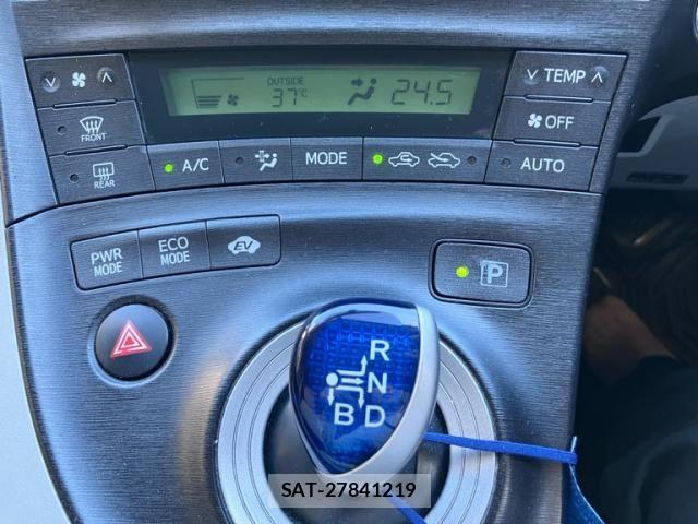 Toyota PRIUS 2010-09 8246405-17