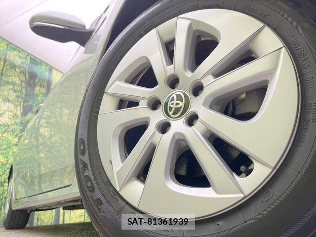 Toyota PRIUS 2016-10 8246385-12