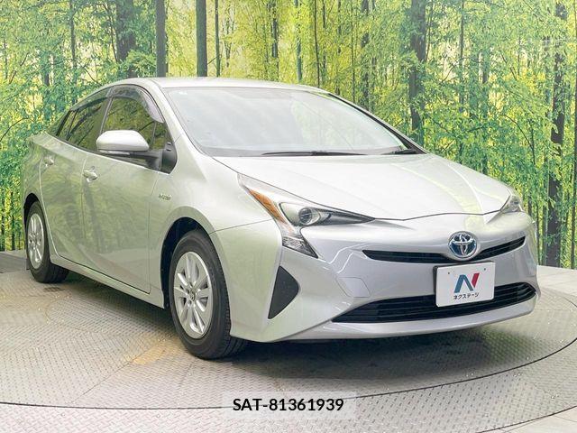 Toyota PRIUS 2016-10 8246385-15