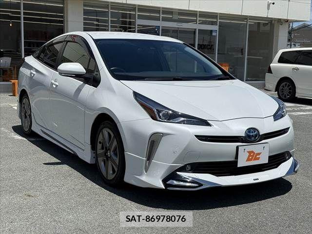 Toyota PRIUS 2021-12 8246370-9