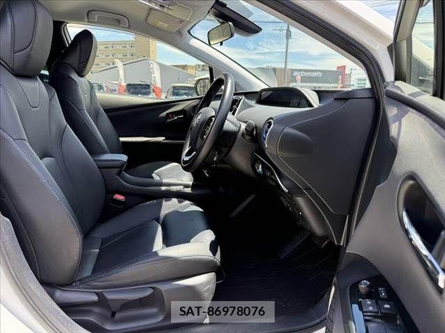 Toyota PRIUS 2021-12 8246370-15