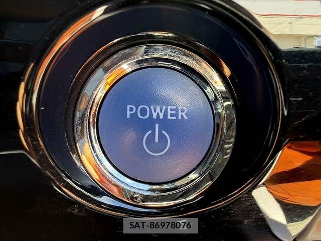 Toyota PRIUS 2021-12 8246370-27