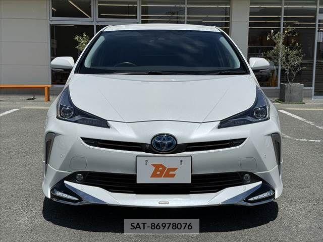 Toyota PRIUS 2021-12 8246370-8
