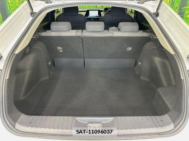 Toyota PRIUS 2023-05 8246365-9