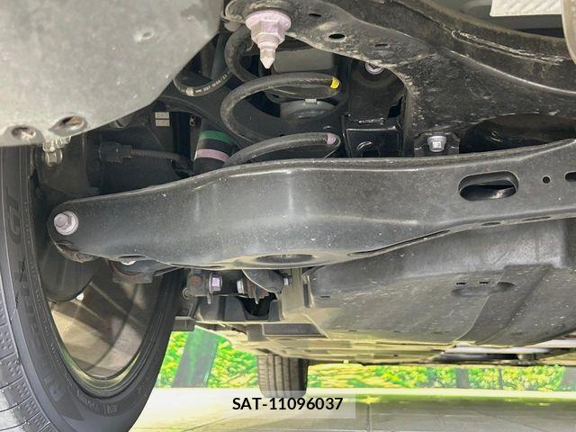 Toyota PRIUS 2023-05 8246365-19