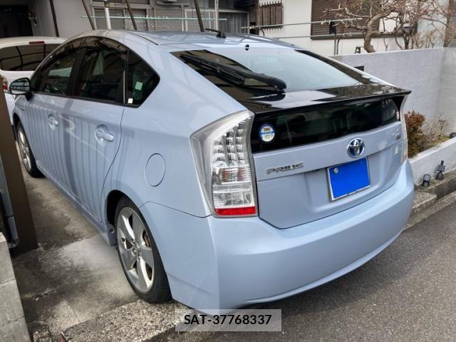 Toyota PRIUS 2010-08 8246354-2
