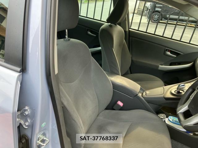 Toyota PRIUS 2010-08 8246354-4