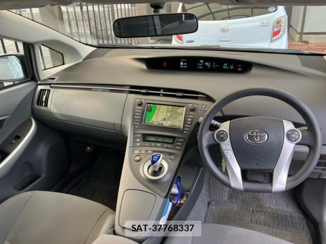 Toyota PRIUS 2010-08 8246354-6