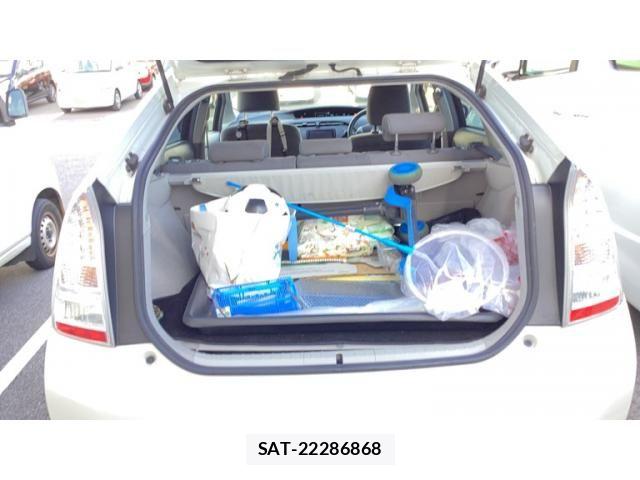 Toyota PRIUS 2010-05 8246402-10