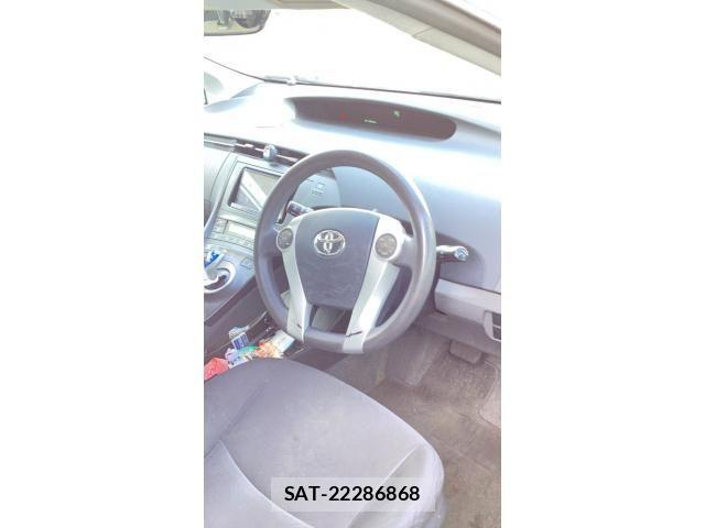 Toyota PRIUS 2010-05 8246402-12