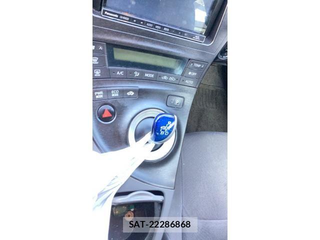 Toyota PRIUS 2010-05 8246402-14