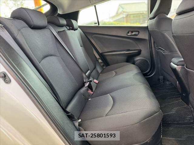 Toyota PRIUS 2022-05 8246375-15