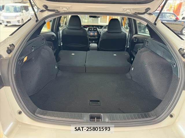 Toyota PRIUS 2022-05 8246375-19
