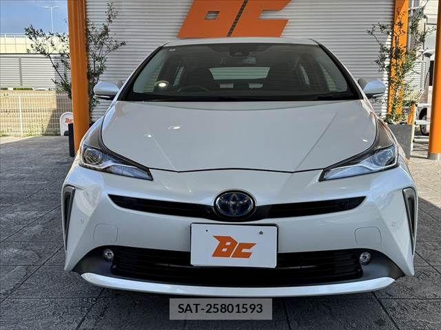 Toyota PRIUS 2022-05 8246375-7