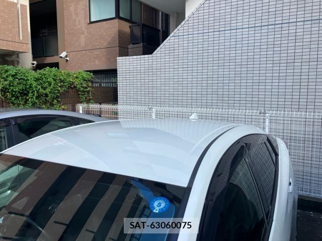Toyota PRIUS 2017-06 8246382-8