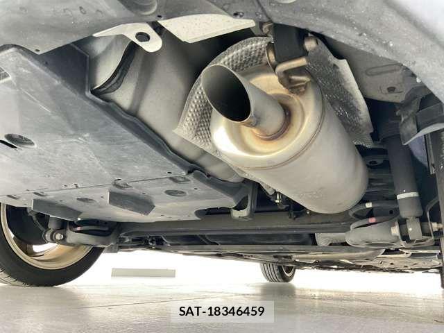 Toyota PRIUS 2012-04 8246383-9